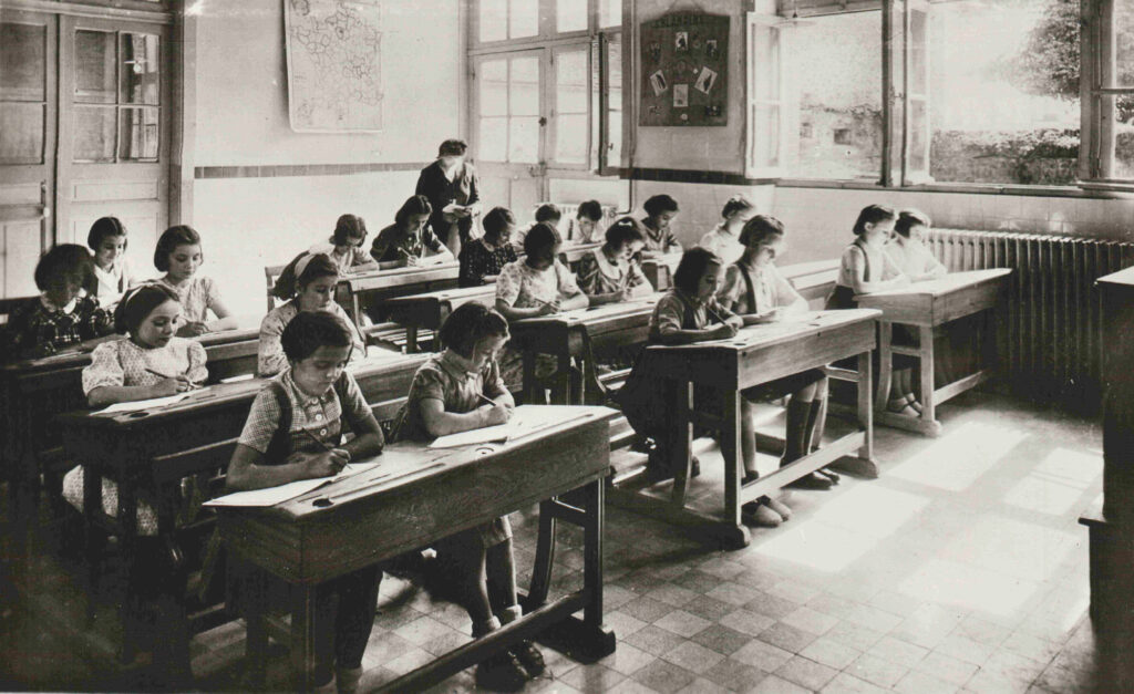 Histoire école Les Petits Châtelets Alençon Orne - Droits d'auteur : Archives municipales alençon
