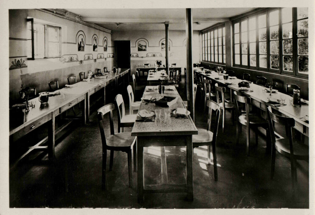 Histoire réfectoire Les Petits Châtelets Alençon Orne - droits d'auteur : archives municipales Alençon